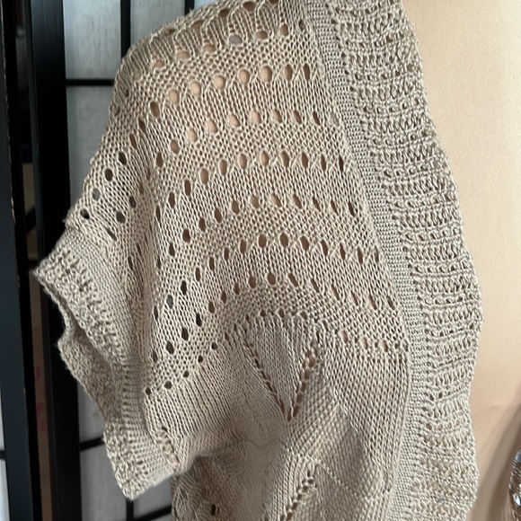 Questions by Say What Taupe Open Front Sweater PM - Picture 2 of 9